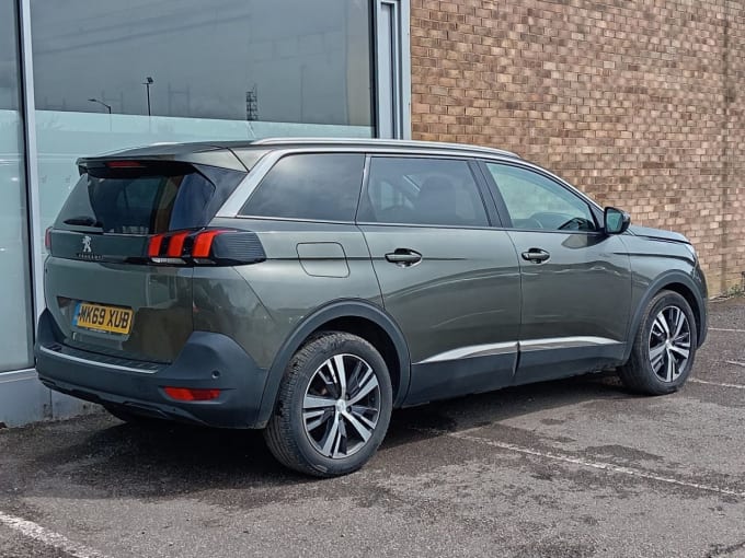 2025 Peugeot 5008