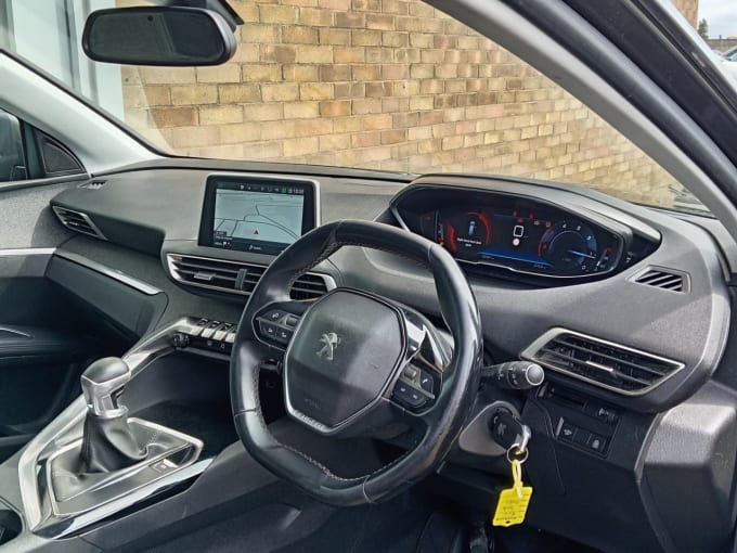 2025 Peugeot 5008