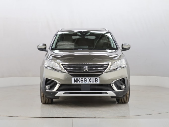 2025 Peugeot 5008