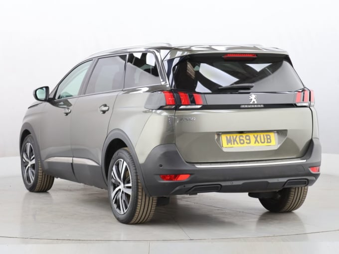 2025 Peugeot 5008