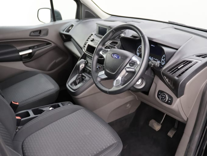 2025 Ford Grand Tourneo Connect
