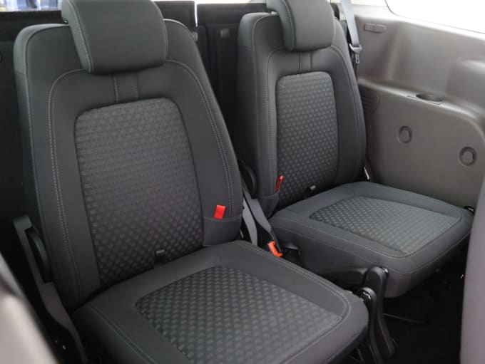 2025 Ford Grand Tourneo Connect