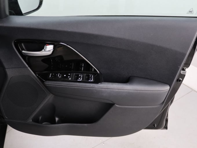 2025 Kia Niro