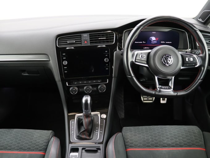 2025 Volkswagen Golf