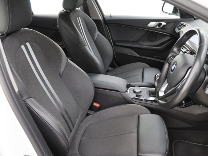 2025 BMW 1 Series