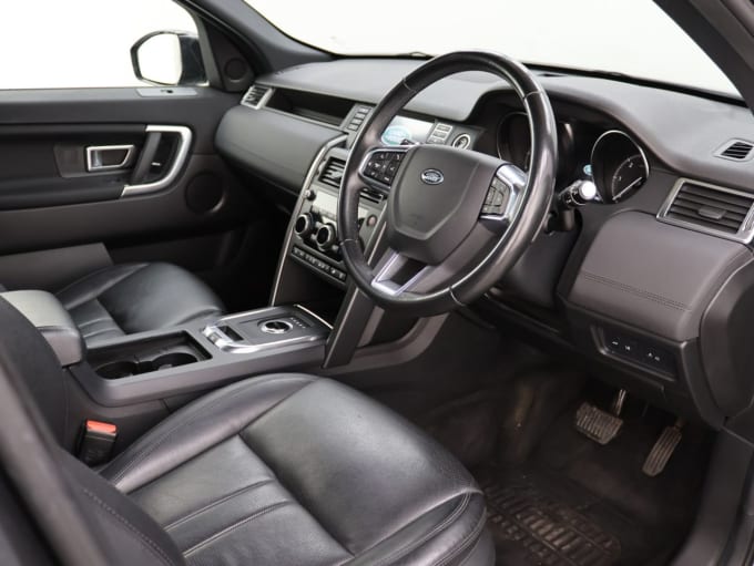 2025 Land Rover Discovery Sport