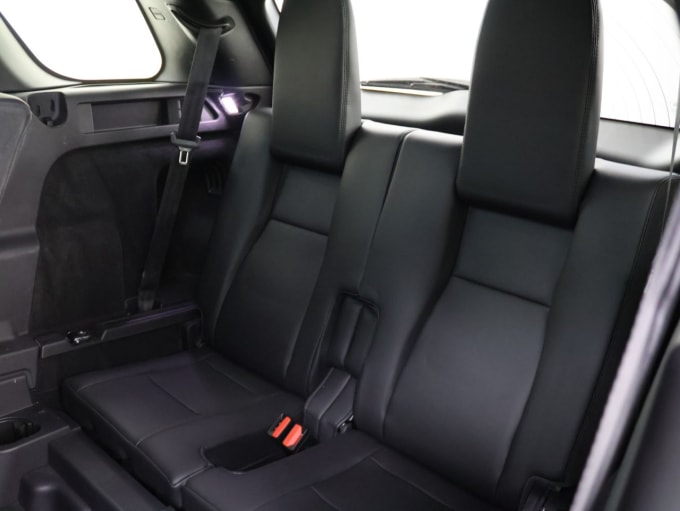 2025 Land Rover Discovery Sport