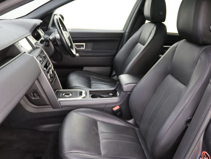 2025 Land Rover Discovery Sport