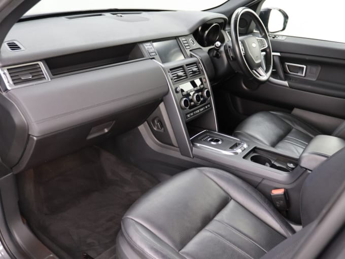 2025 Land Rover Discovery Sport