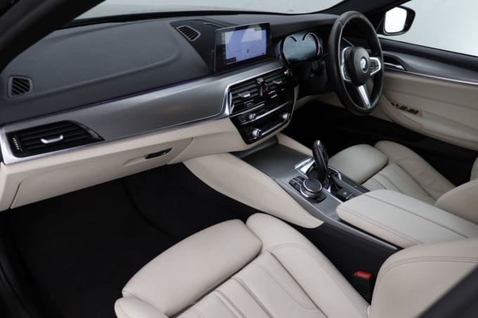 2025 BMW 5 Series