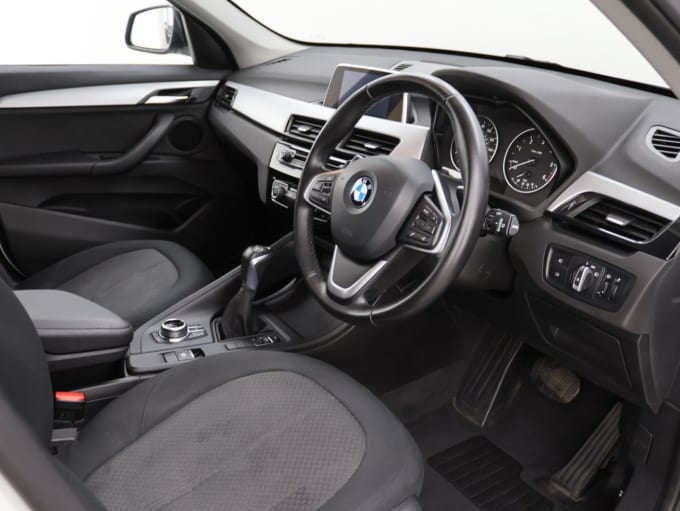 2025 BMW X1