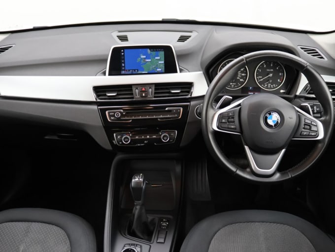 2025 BMW X1