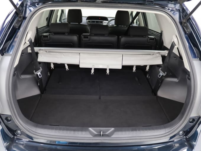 2025 Toyota Prius+