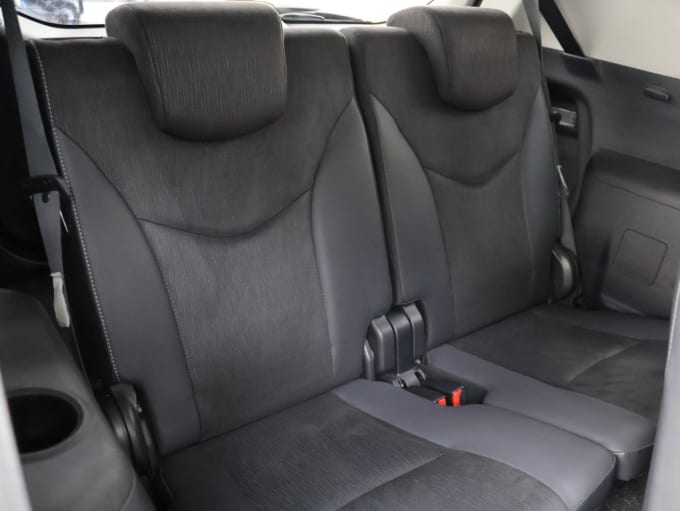 2025 Toyota Prius+