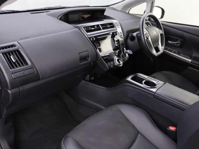 2025 Toyota Prius+