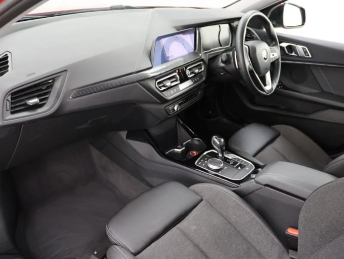 2025 BMW 1 Series
