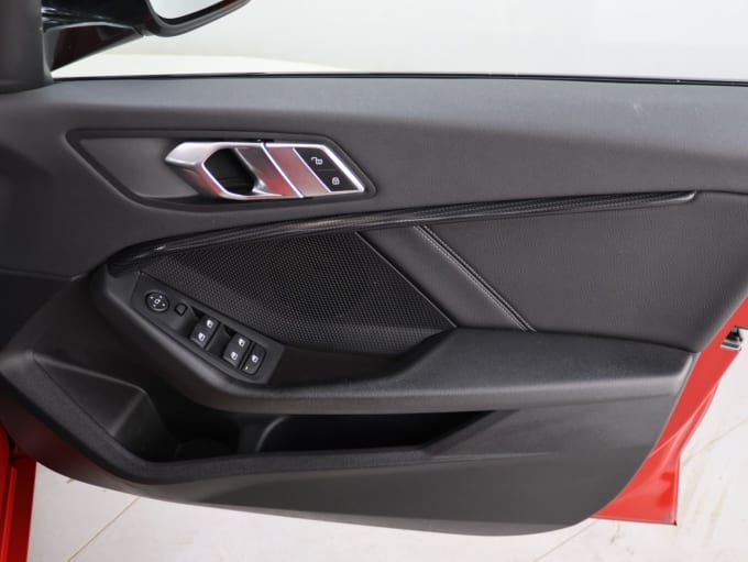 2025 BMW 1 Series