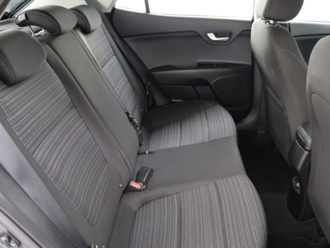 2025 Kia Stonic