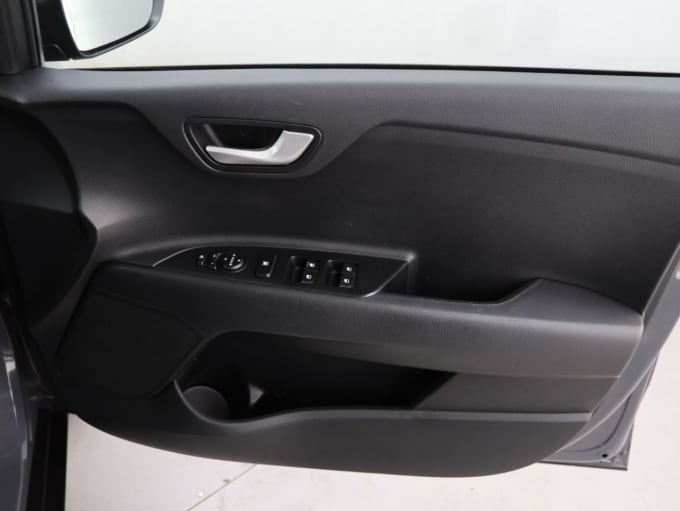 2025 Kia Stonic