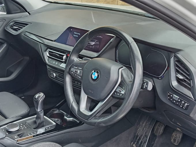 2025 BMW 1 Series
