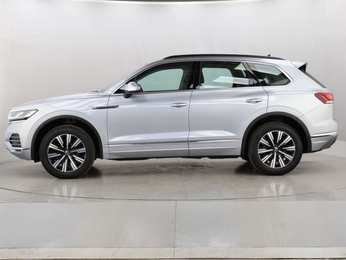 2025 Volkswagen Touareg