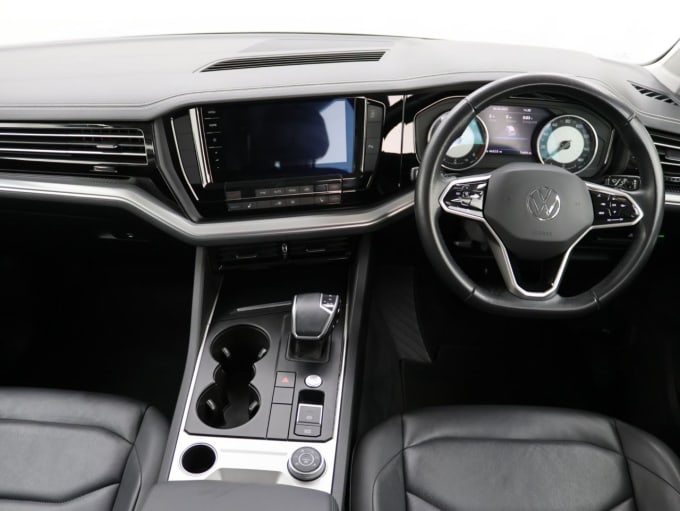 2025 Volkswagen Touareg