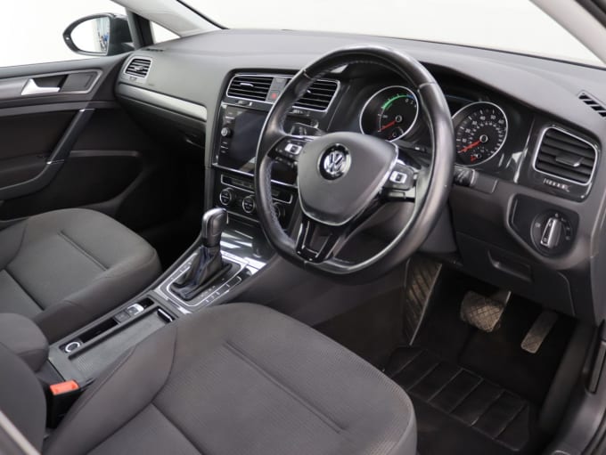 2025 Volkswagen E-golf