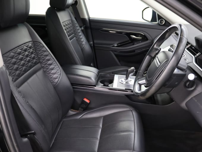 2025 Land Rover Range Rover Evoque