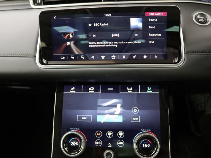 2025 Land Rover Range Rover Evoque