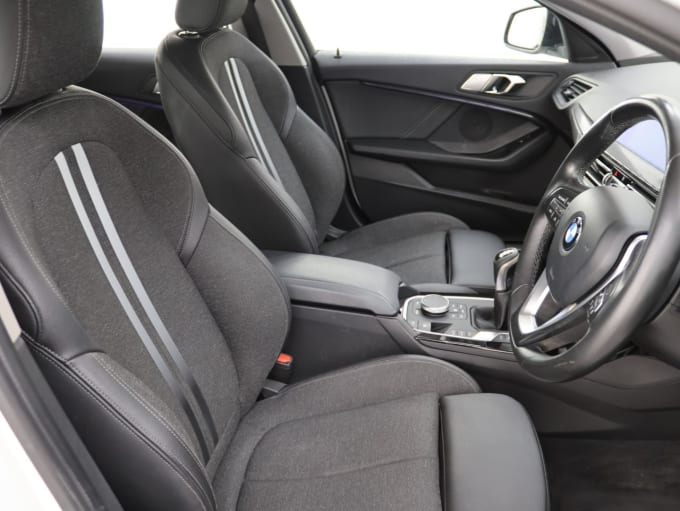 2025 BMW 1 Series