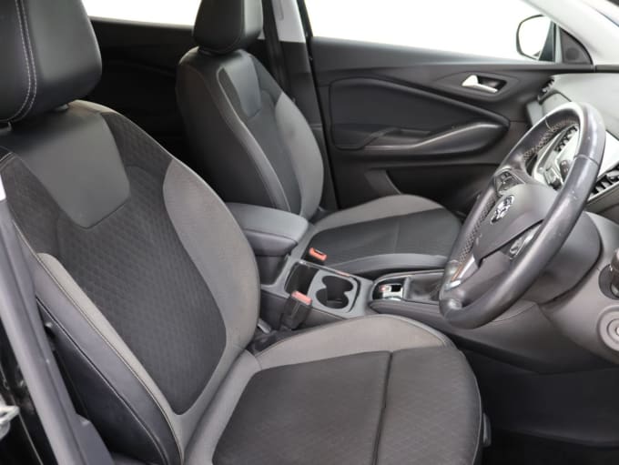2025 Vauxhall Grandland X