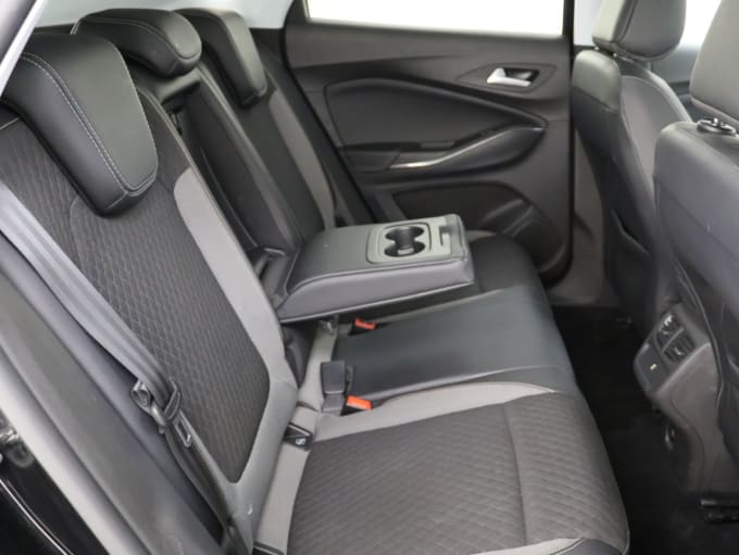 2025 Vauxhall Grandland X