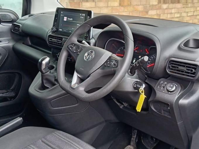 2025 Vauxhall Combo Life