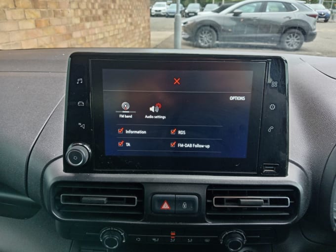 2025 Vauxhall Combo Life