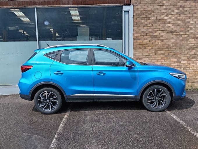 2025 Mg Mg Zs