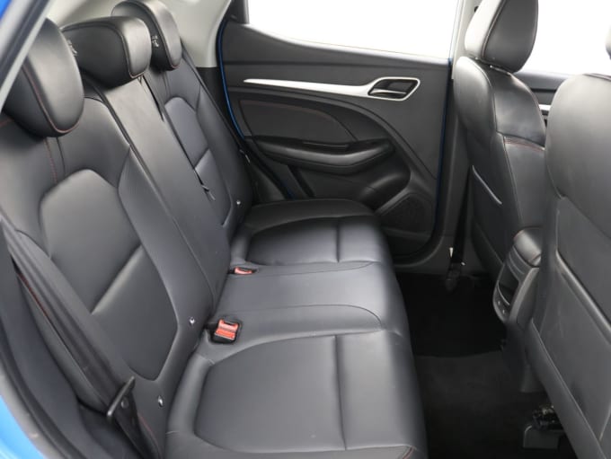 2025 Mg Mg Zs