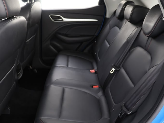 2025 Mg Mg Zs