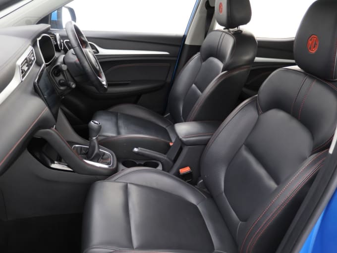 2025 Mg Mg Zs