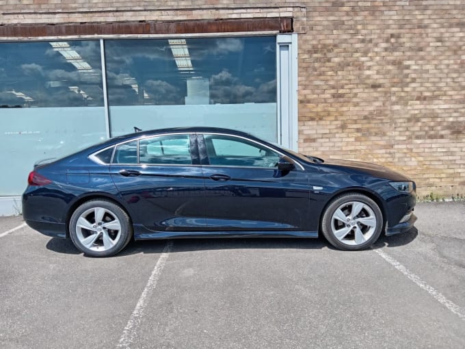 2025 Vauxhall Insignia