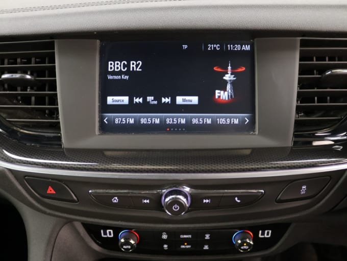 2025 Vauxhall Insignia
