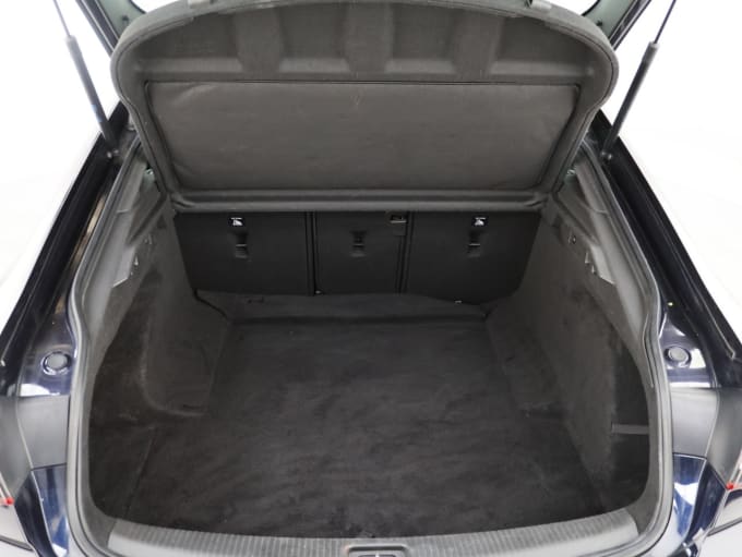 2025 Vauxhall Insignia