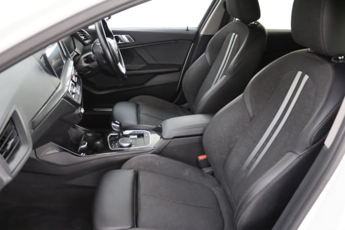 2025 BMW 1 Series