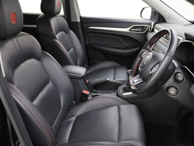 2025 Mg Mg Zs