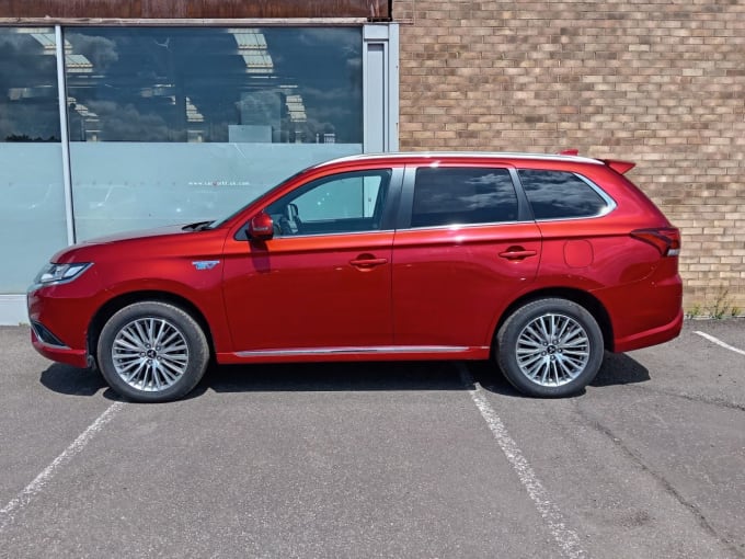 2025 Mitsubishi Outlander