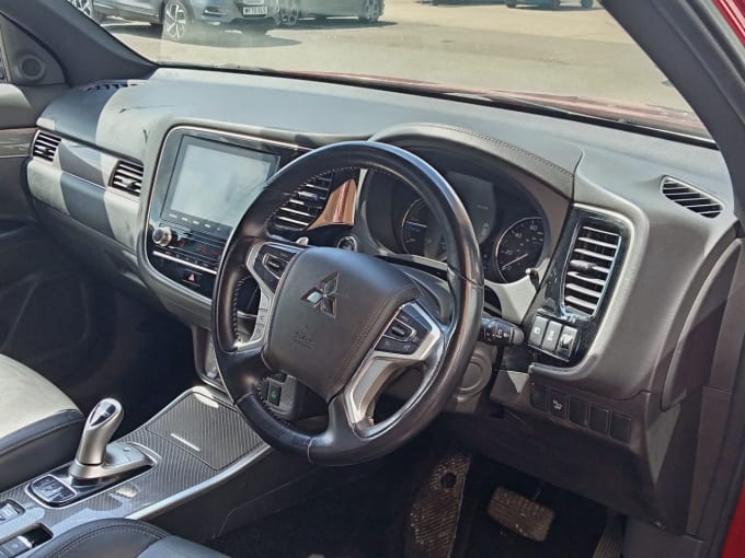 2025 Mitsubishi Outlander
