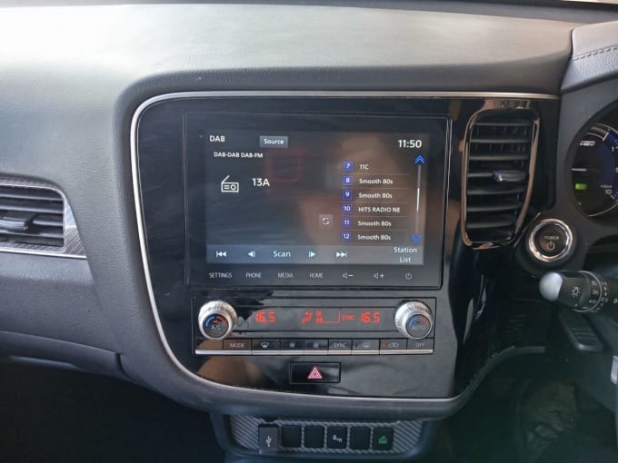 2025 Mitsubishi Outlander
