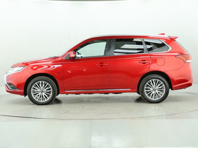 2025 Mitsubishi Outlander
