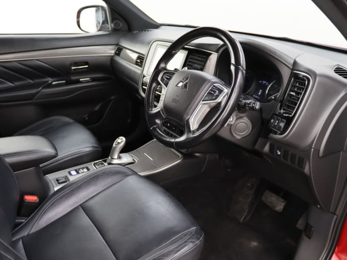 2025 Mitsubishi Outlander