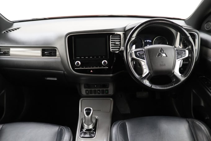 2025 Mitsubishi Outlander