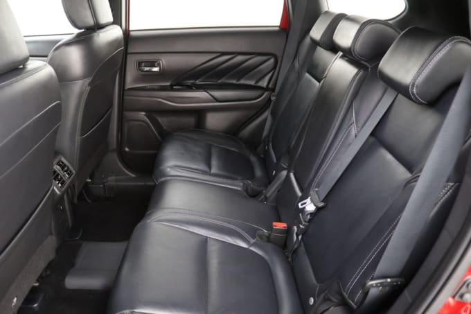 2025 Mitsubishi Outlander
